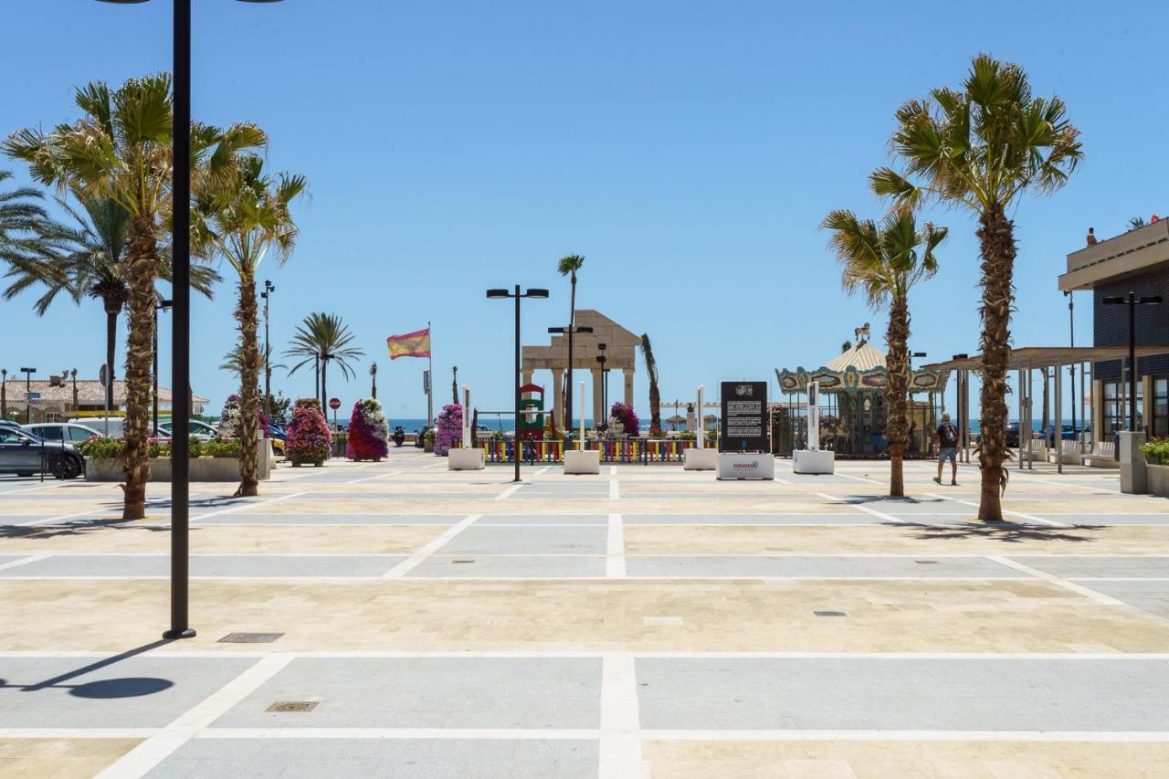Hostal Costabella Powered By Faro Homes Fuengirola Eksteriør bilde