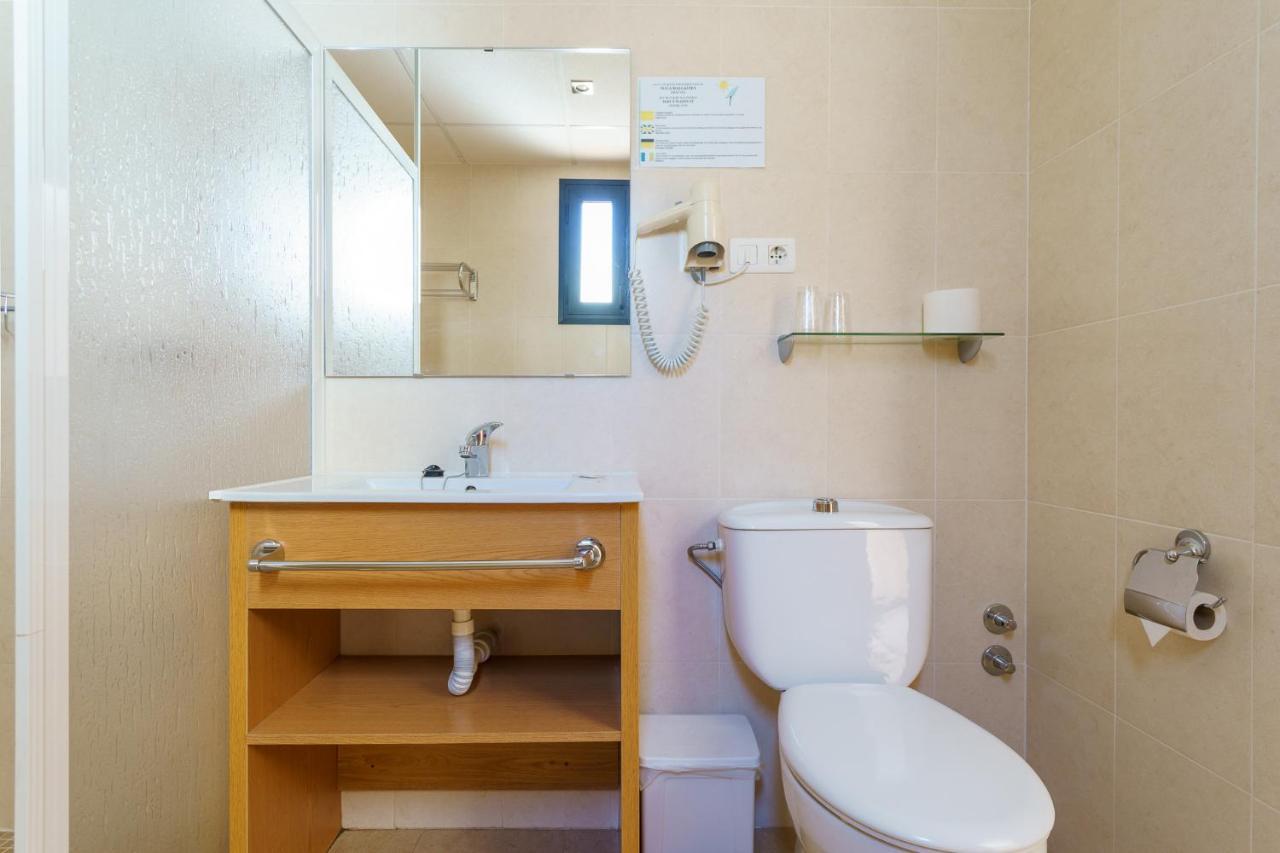 Hostal Costabella Powered By Faro Homes Fuengirola Eksteriør bilde